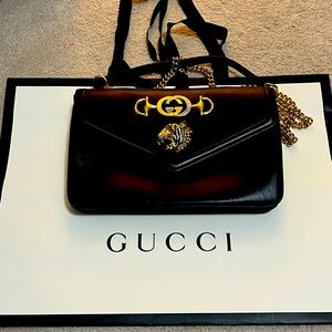 Beautiful rare new leather Gucci